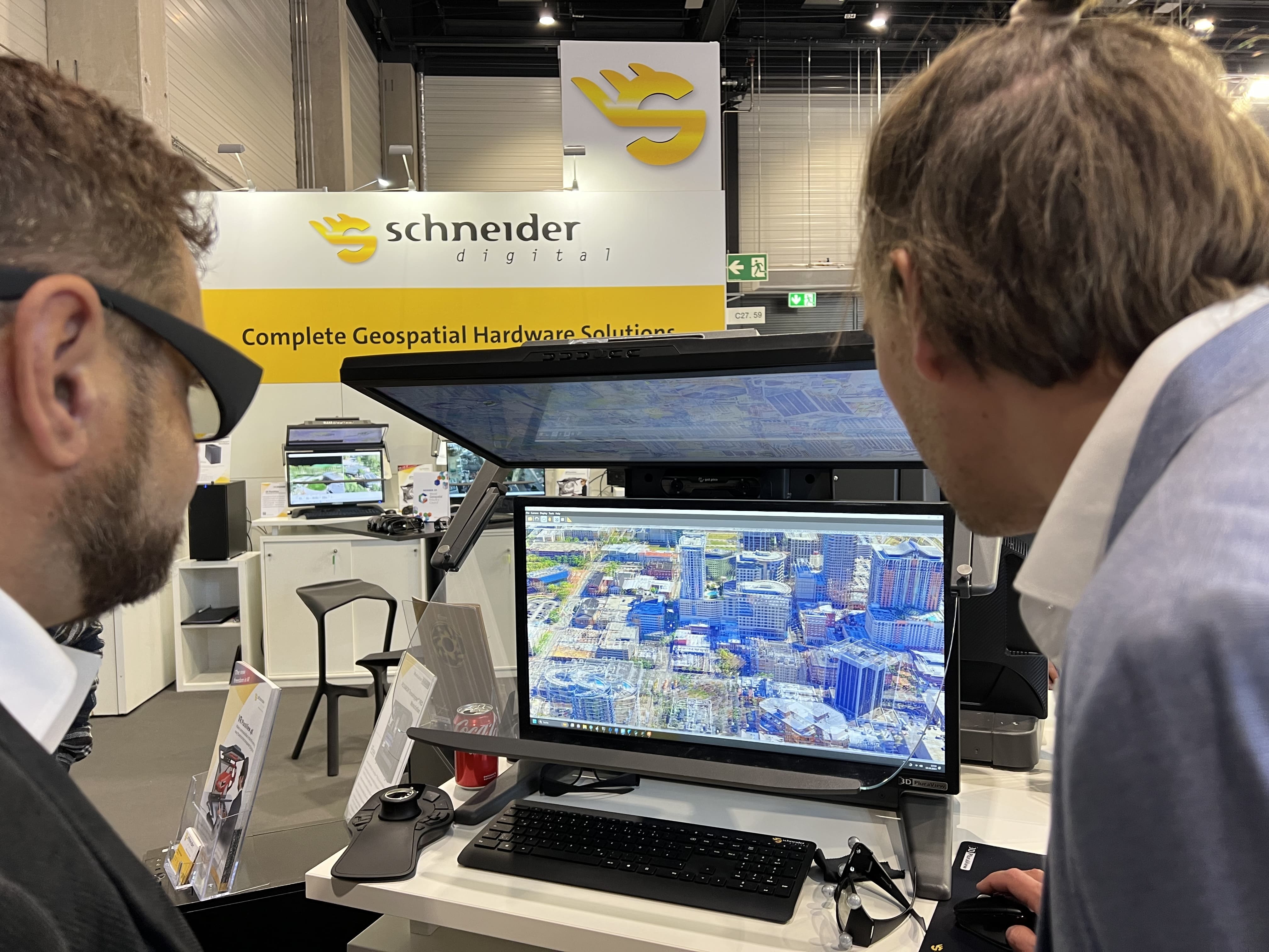 Schneider Digital Review INTERGEO 2023: 3D PluraView live
