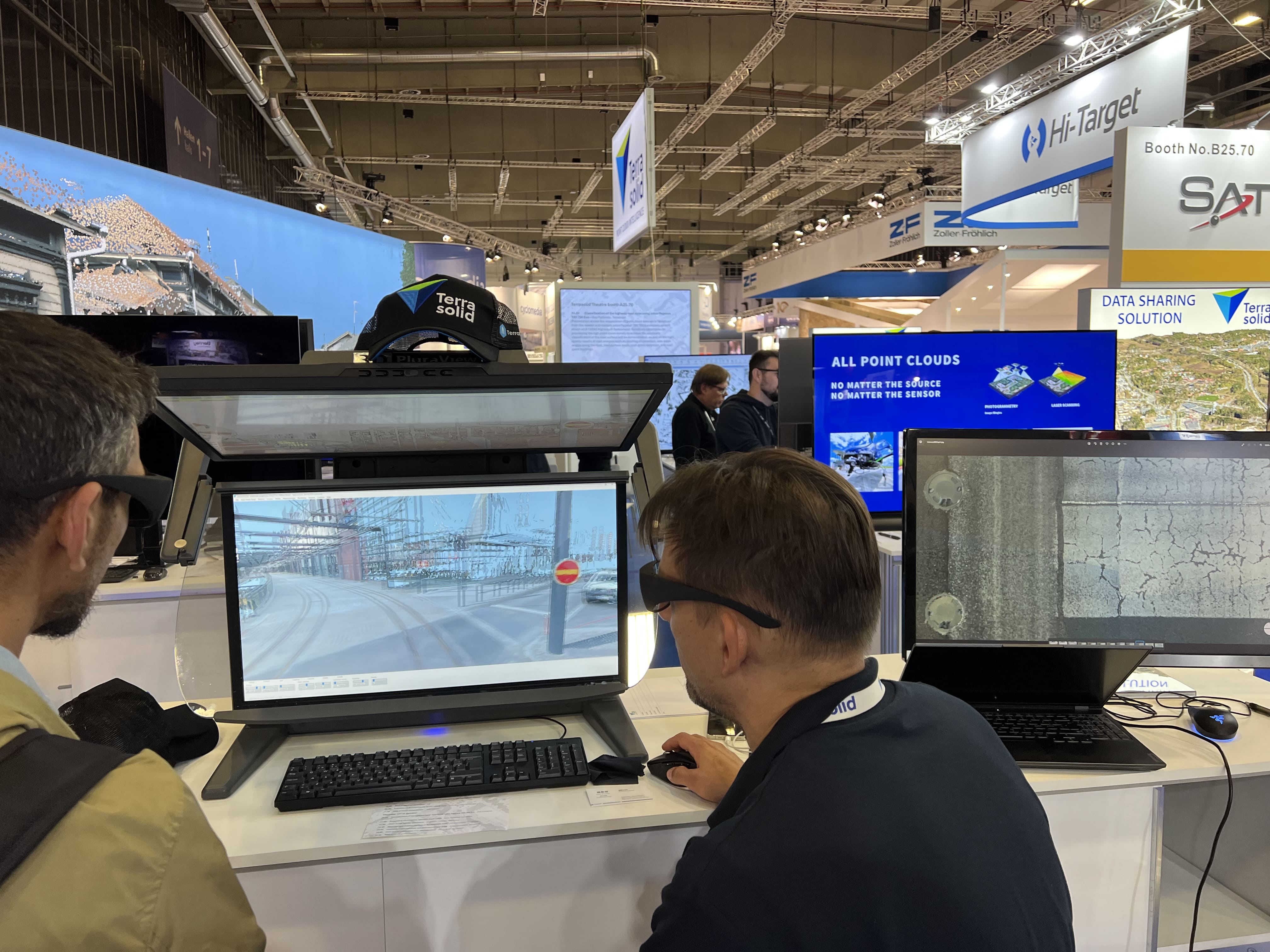 Schneider Digital Review INTERGEO 2023: 3D PluraView live