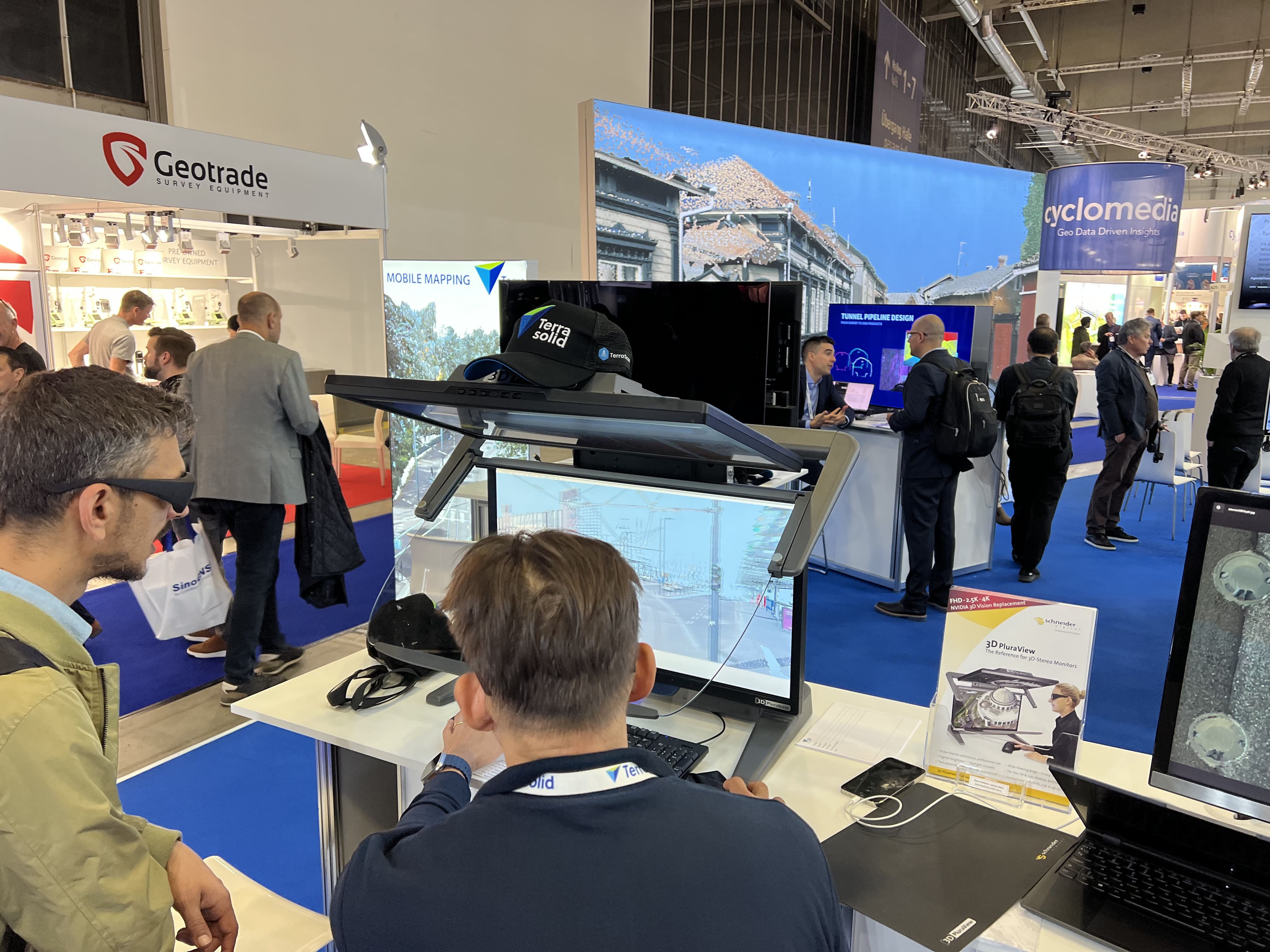 Schneider Digital Review INTERGEO 2023: 3D PluraView live