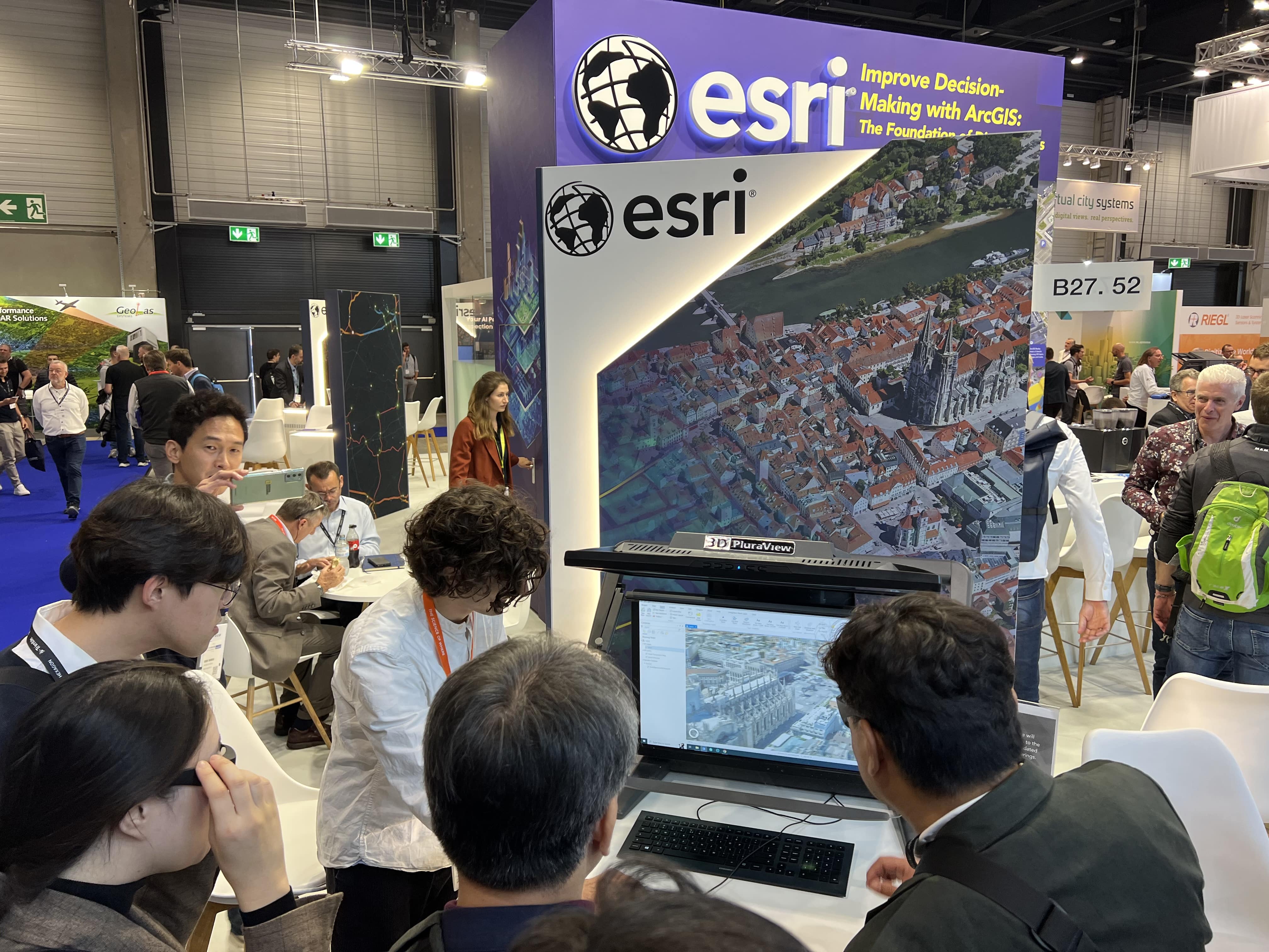 Schneider Digital Review INTERGEO 2023: 3D PluraView live