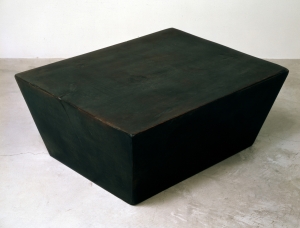 Robert Therrien - No title (black keystone), 1982, enamel and wax on wood